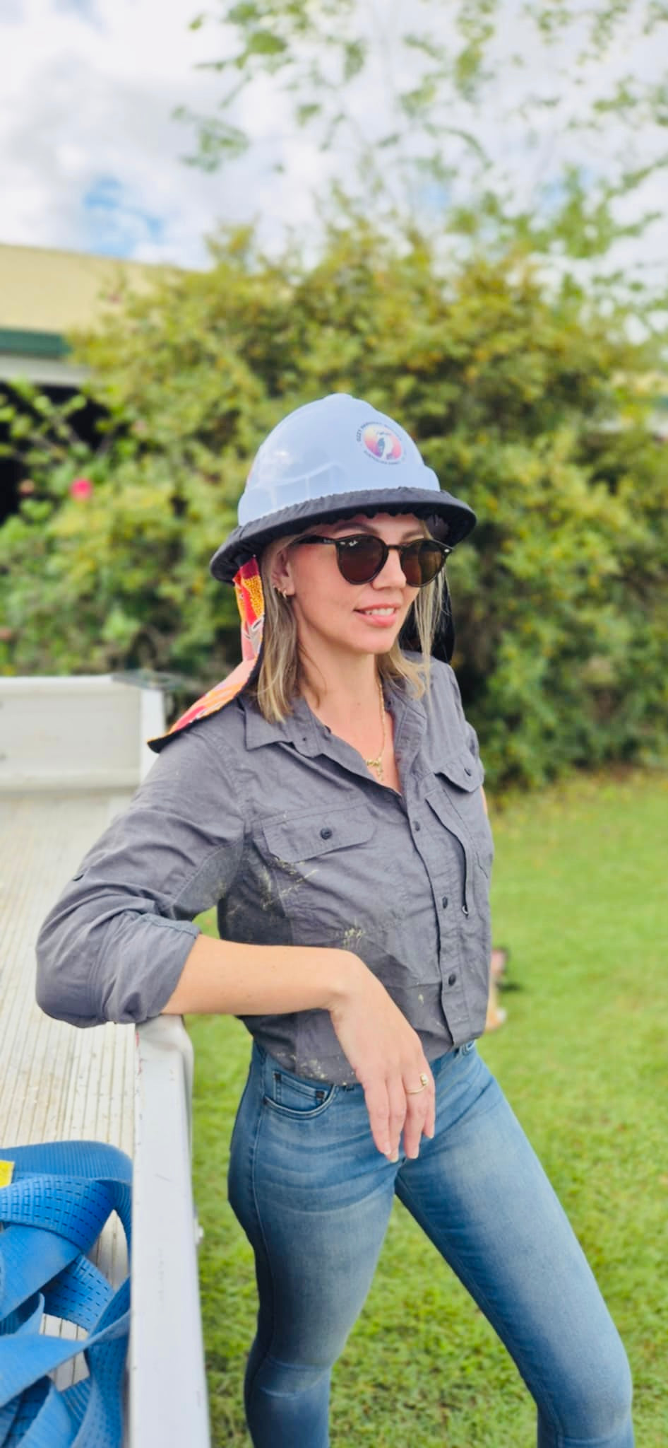 Hardhat Shade - Mans Ceremony Indigenous Pattern